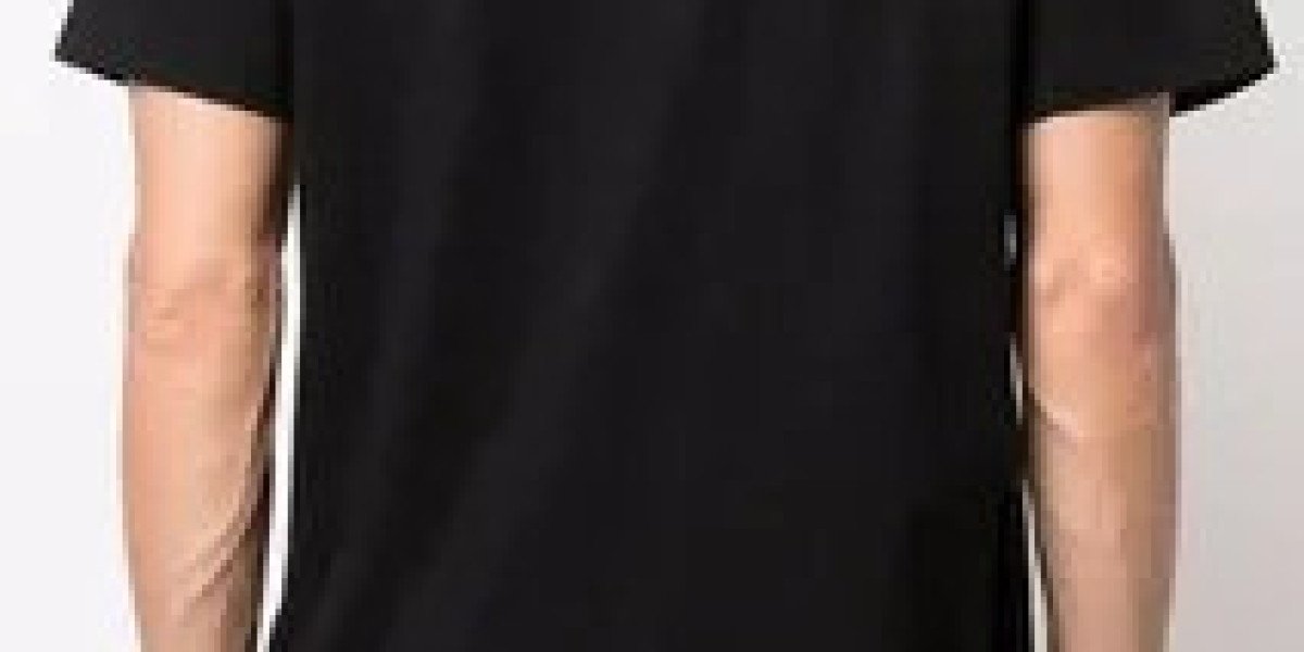 Palm Angels Shirt in USA – Complete Style Guide