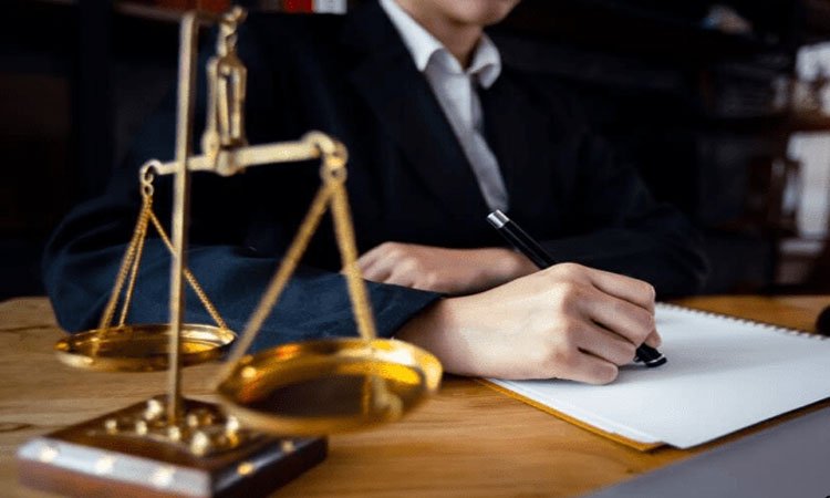 The Strategic Role of a Corporate Lawyer in Dubai for Business Success | TerasWord