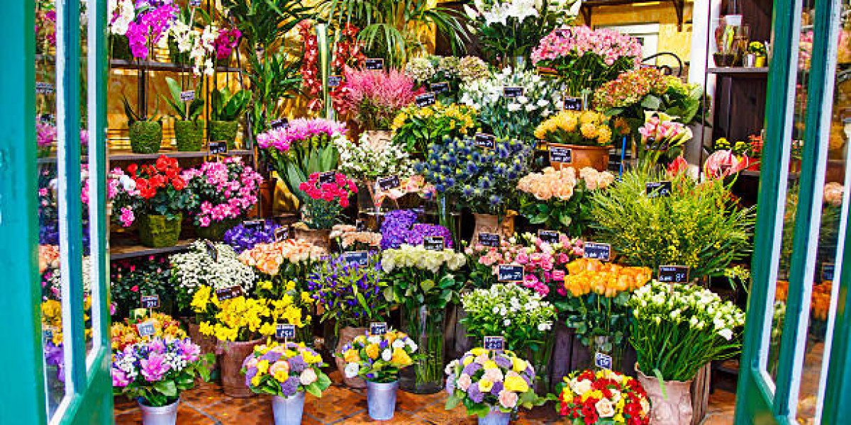 Flower Shop near Al Zorah – Tips for Choosing Beautiful Bouquets
