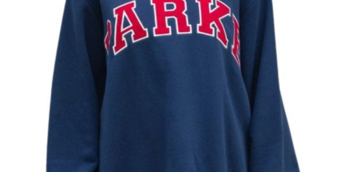 Parke Sweatshirt Looks for Cozy Fashion Days