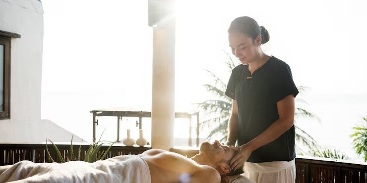 Last Minute Couples Getaway Ideas for a Peaceful Romantic Retreat