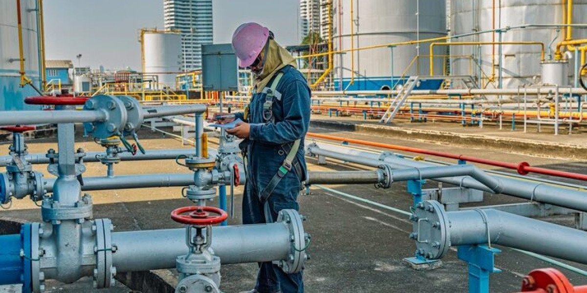 Hot Tapping Services in Sharjah: Safe and Efficient Pipeline Connections