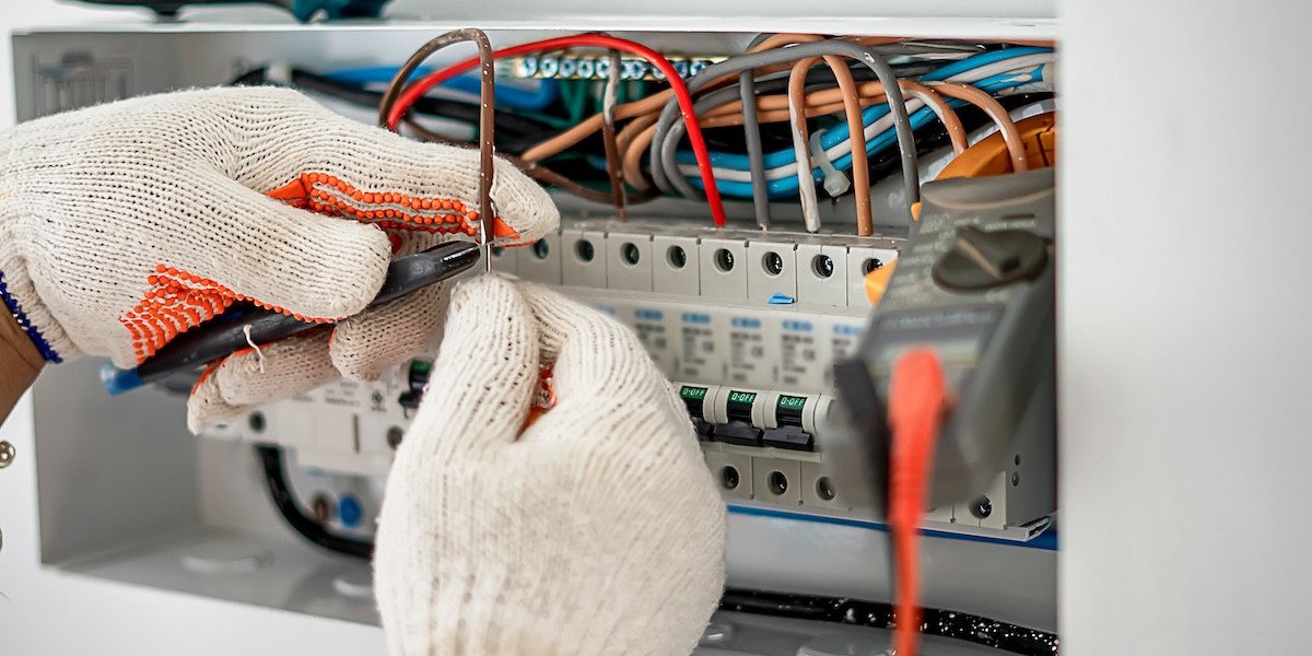 Keeping Your Coastal Home Safe: A Guide to Local Power Solutions